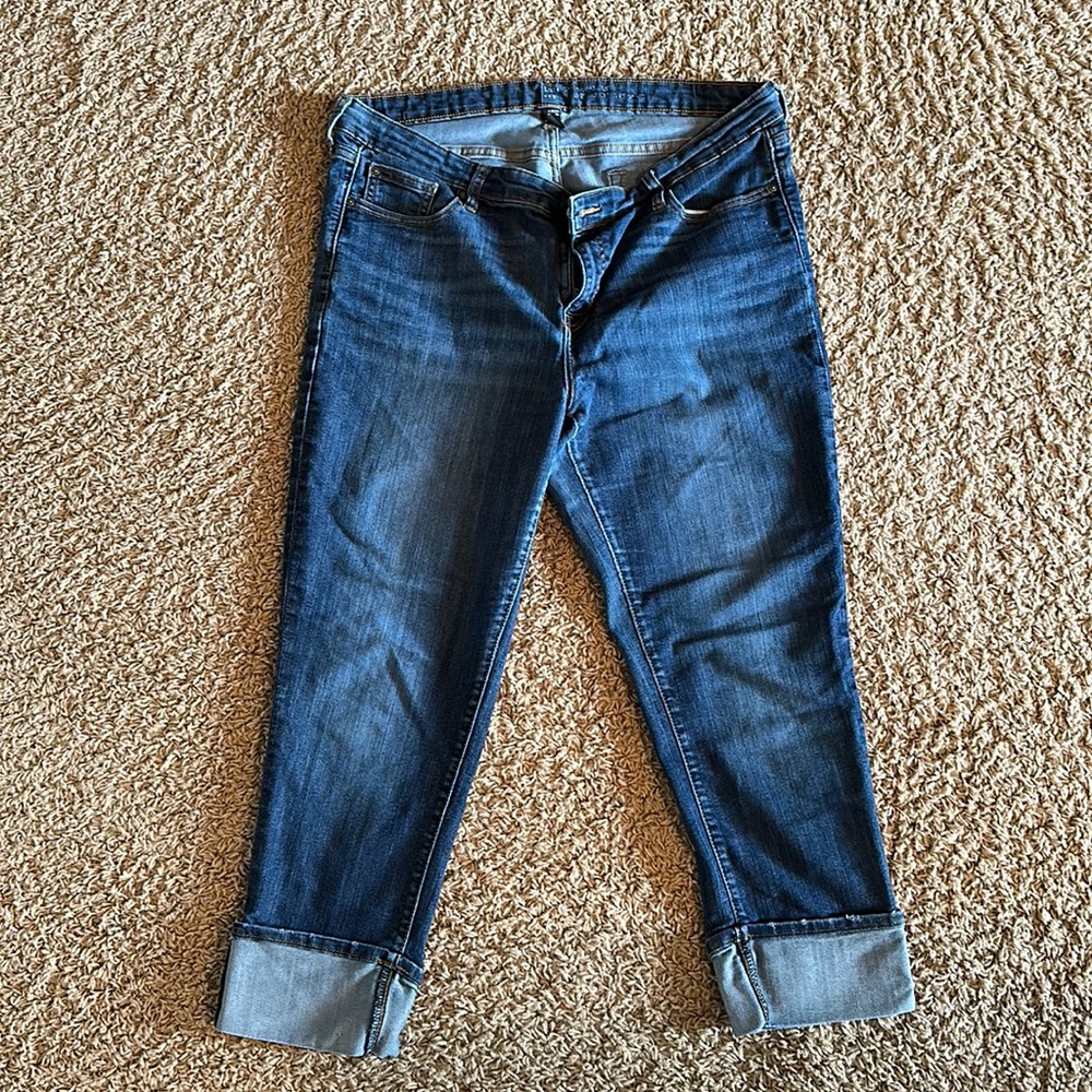 Gap Women’s Capri pants